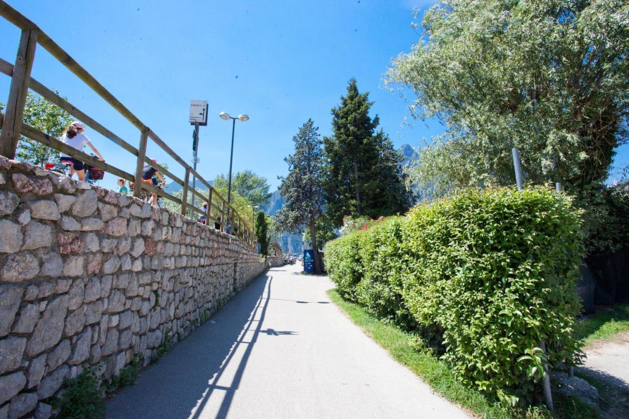 Casa Rosa Apartment Torbole Sul Garda Exterior photo